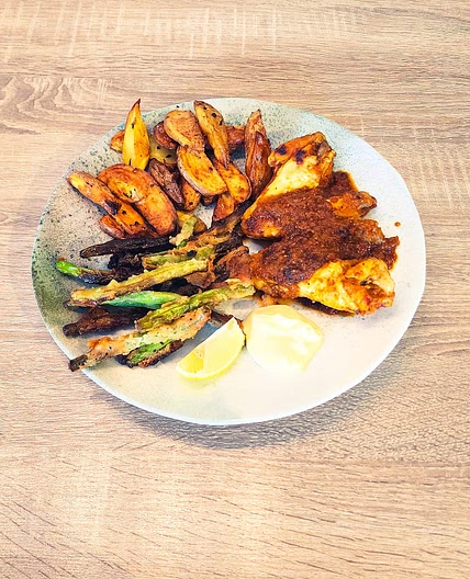 Ailes de poulet pili-pili à la portugaise & frites
