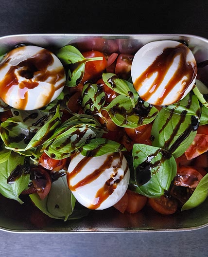 Erdbeer-Burrata Salat