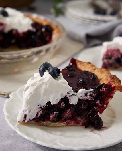 Fresh Blueberry Pie With Homemade Filling (Not Runny)