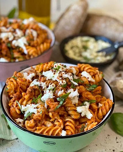 Pasta in romige tomatensaus met gehakt