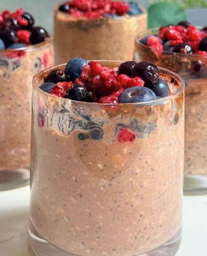 Chocolate Berry Protein Overnight Oats