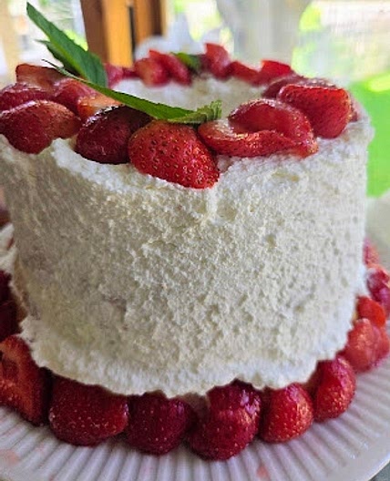 Easy Angel Food Strawberry Shortcake