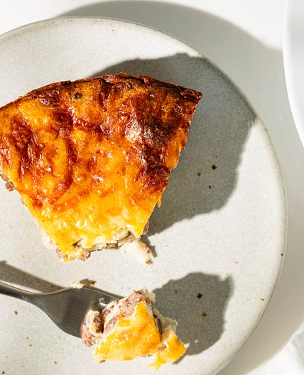 Impossibly Easy Cheeseburger Pie
