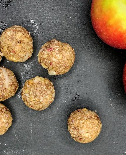 Apple And Peanut Butter Protein Balls
