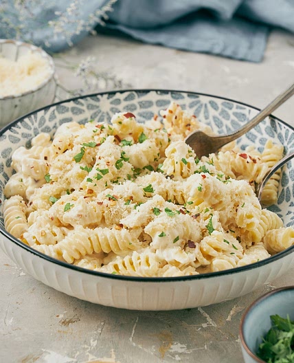 Pasta with Cream, Ham, and Asparagus