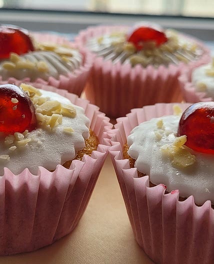 Cherry Bakewell Cupcakes