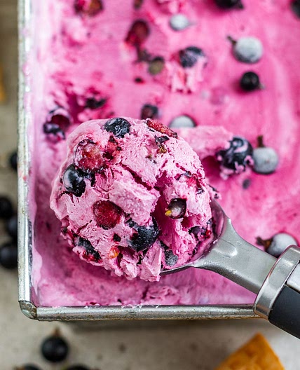 No-Churn Blackcurrant Ice Cream