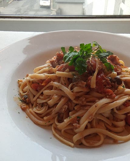 Roasted Cherry Tomato and Tuna Pasta