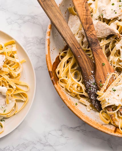 Copycat Olive Garden® Chicken Alfredo
