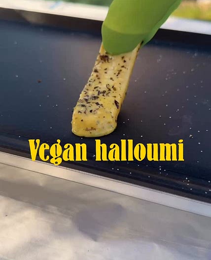 Vegan halloumi