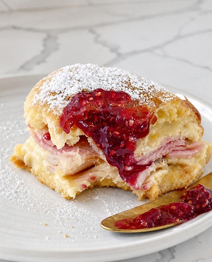 Easy Baked Monte Cristo Sliders with Hawaiian Rolls