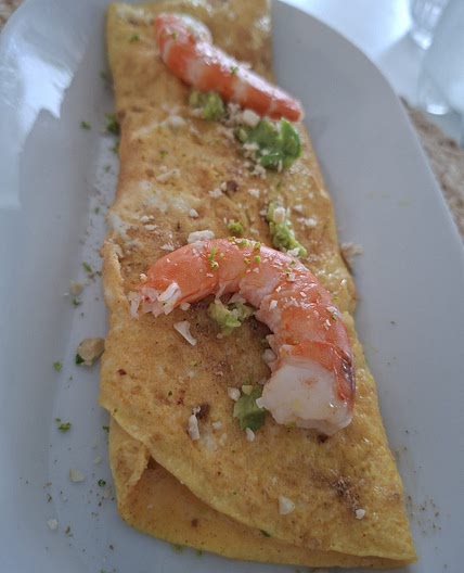 Omelette - Shrimps and Avocado