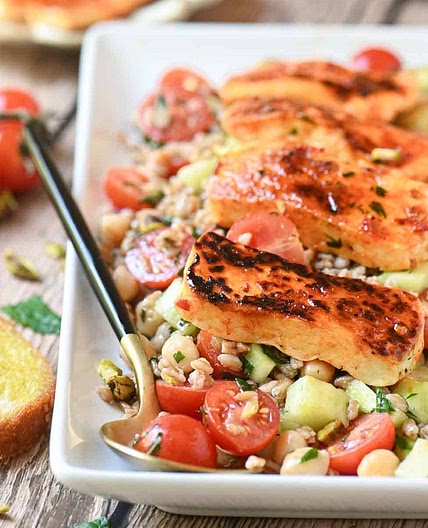 Warm Farro Salad with Crispy Harissa Halloumi