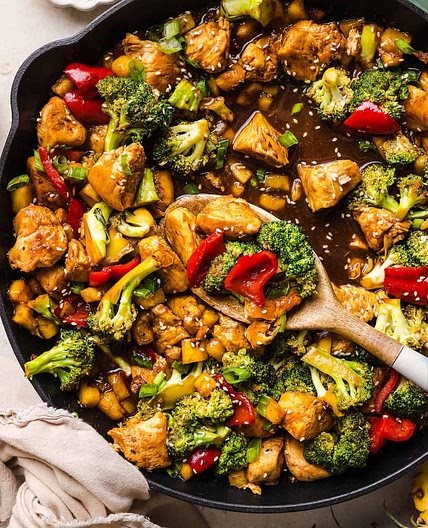 One Pan Pineapple Teriyaki Chicken Stir Fry