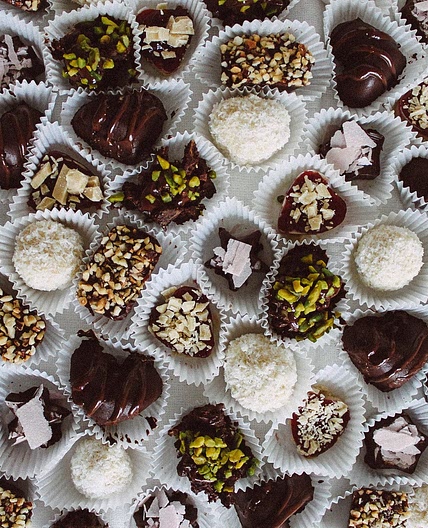 Vegan Crispy Cookie Pralines