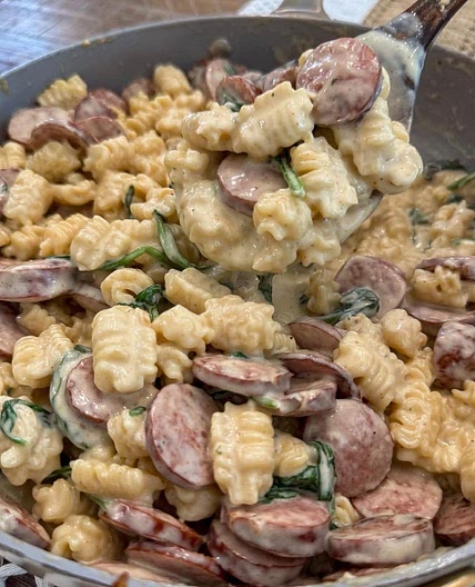 Creamy garlic and herb sausage pasta
