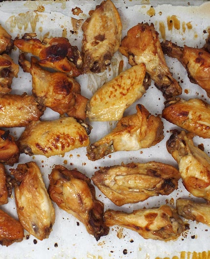 Slow Cooker Garlic and Honey Chicken Wings