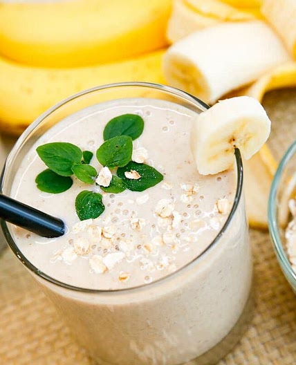 Bananen Smoothie mit Haferflocken und Milch