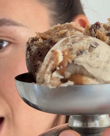This "Healthy" Ice Cream Tastes Illegal (It's Just Dates)