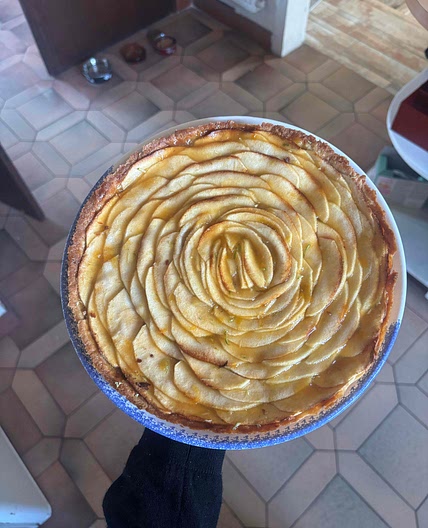 Tarte pomme caramel amande 