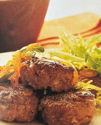 Beef Patties with Onions and Peppers
