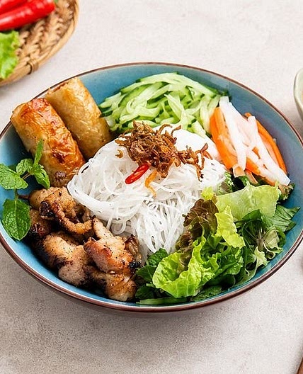 Vietnamese Vermicelli Bowl with Grilled Pork