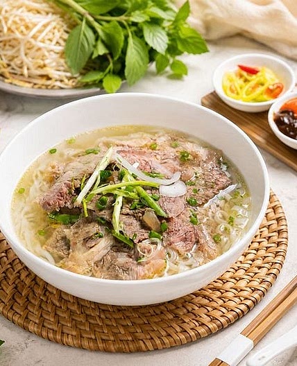 Vietnamese Beef Pho (Phở Bò)