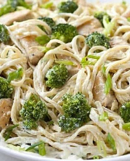Calamars, brocolis et spaghettis à la crème