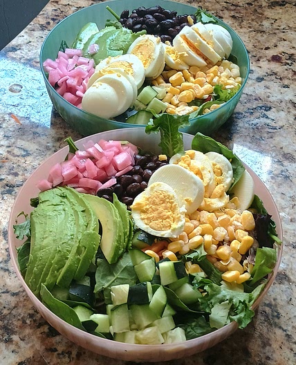 Southwest Salad with Black Beans: