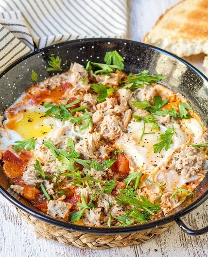 Tomato-Tuna Egg Nest