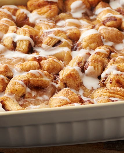 Apple Cinnamon Roll Bake