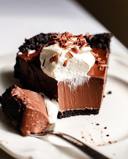 Vegan Chocolate Cream Pie (No tofu or nuts!)