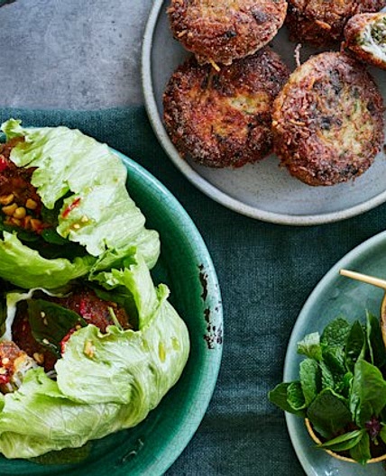 Lettuce cups with pork, vermicelli noodle and lime patties, peanuts and Thai dressing