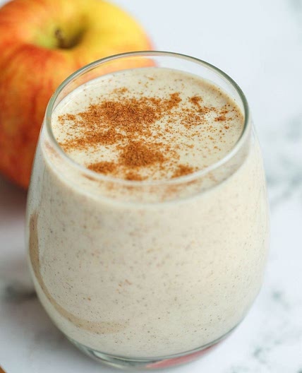 The Best Apple Pie Smoothie: Liquid Dessert (That’s Actually Breakfast)