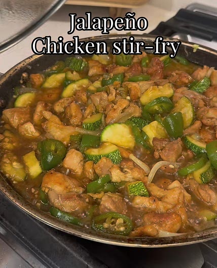 Spicy Zucchini Chicken Stir Fry