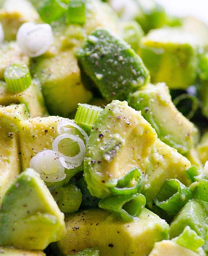 D'licious Simple Avocado Salad