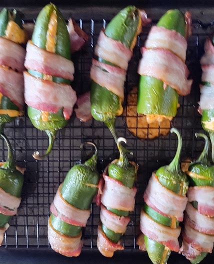 Bacon Wrapped Jalapeño Poppers