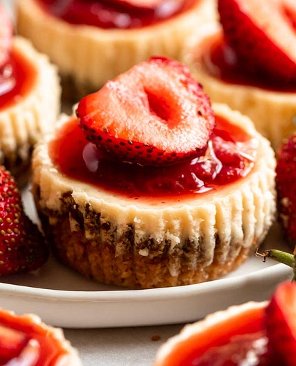 Mini Strawberry Cheesecakes