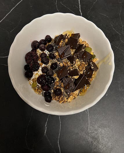 Yogurt bowl saludable n1