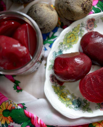 Polish Pickled Beets {Buraczki w Occie}