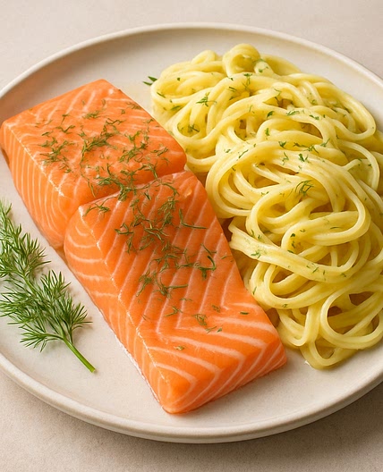 Salmón fresco y pasta con eneldo