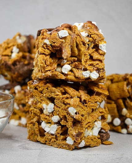 S'mores Golden Graham Bars