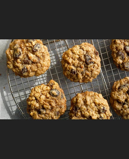 Oatmeal Raisin Cookies