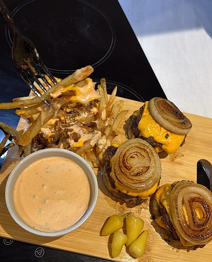 In-N-OUT INSPIRED FLYING DUTCHMANS & ANIMAL STYLE FRIES 