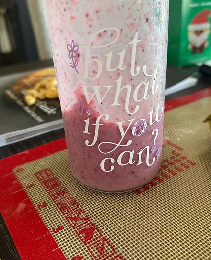 Healthy Berry Pineapple Smoothie