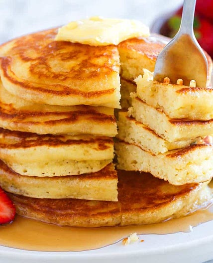 Easy Fluffy Pancakes (Perfected!)