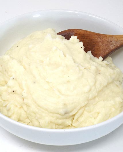 Creamy Garlic and Asiago Mashed Potatoes