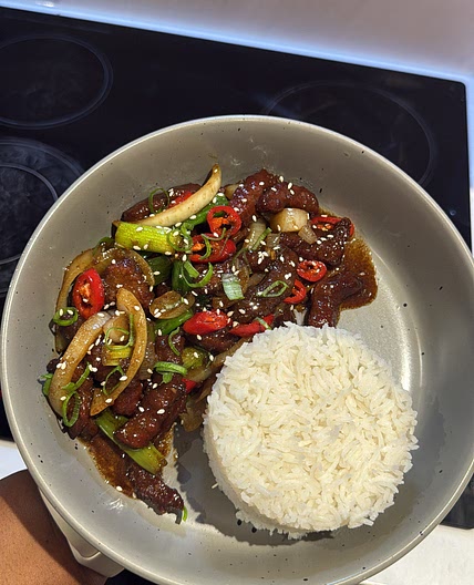 MONGOLIAN BEEF