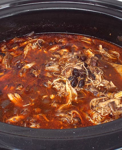 Easy Slow Cooker Chicken and Black Bean Soup