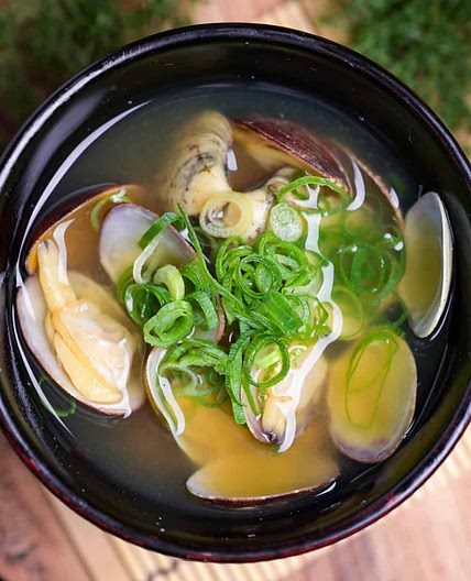 Japanese Clam Miso Soup (Asari no Miso Shiru)